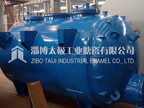  搪玻璃反應(yīng)釜搪瓷反應(yīng)釜的優(yōu)點及其使用條件