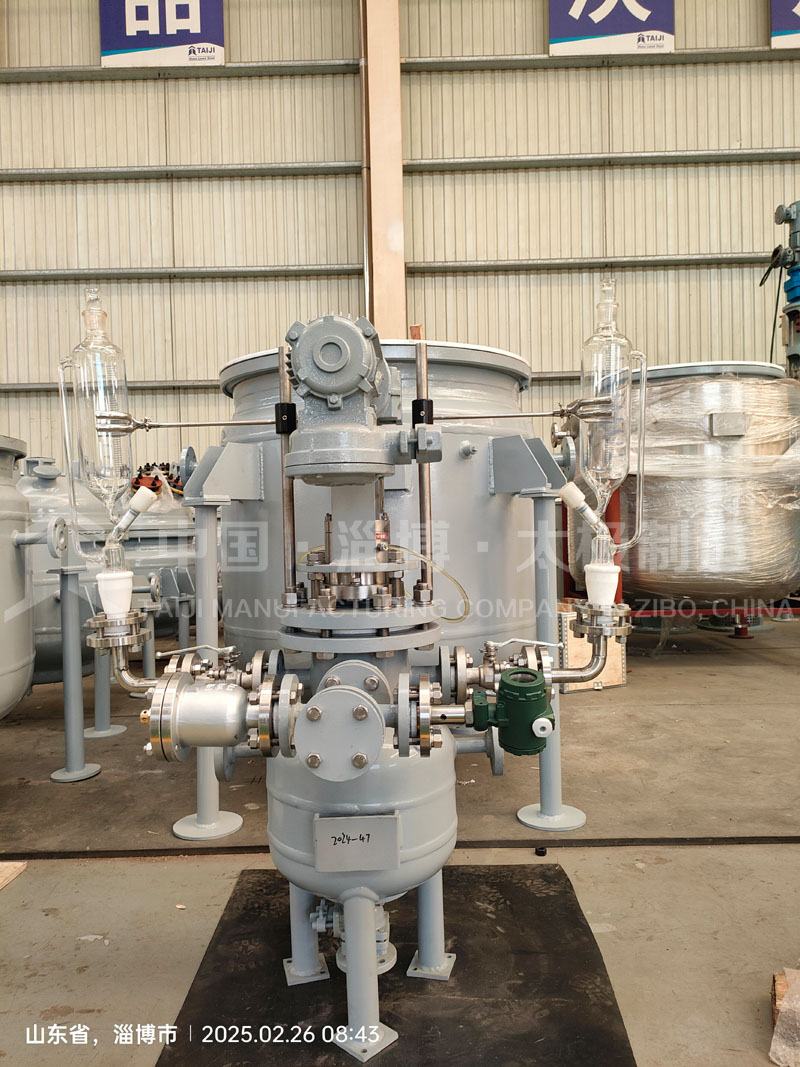 太極5L搪玻璃反應(yīng)釜制造完成，各項(xiàng)檢驗(yàn)全部通過！